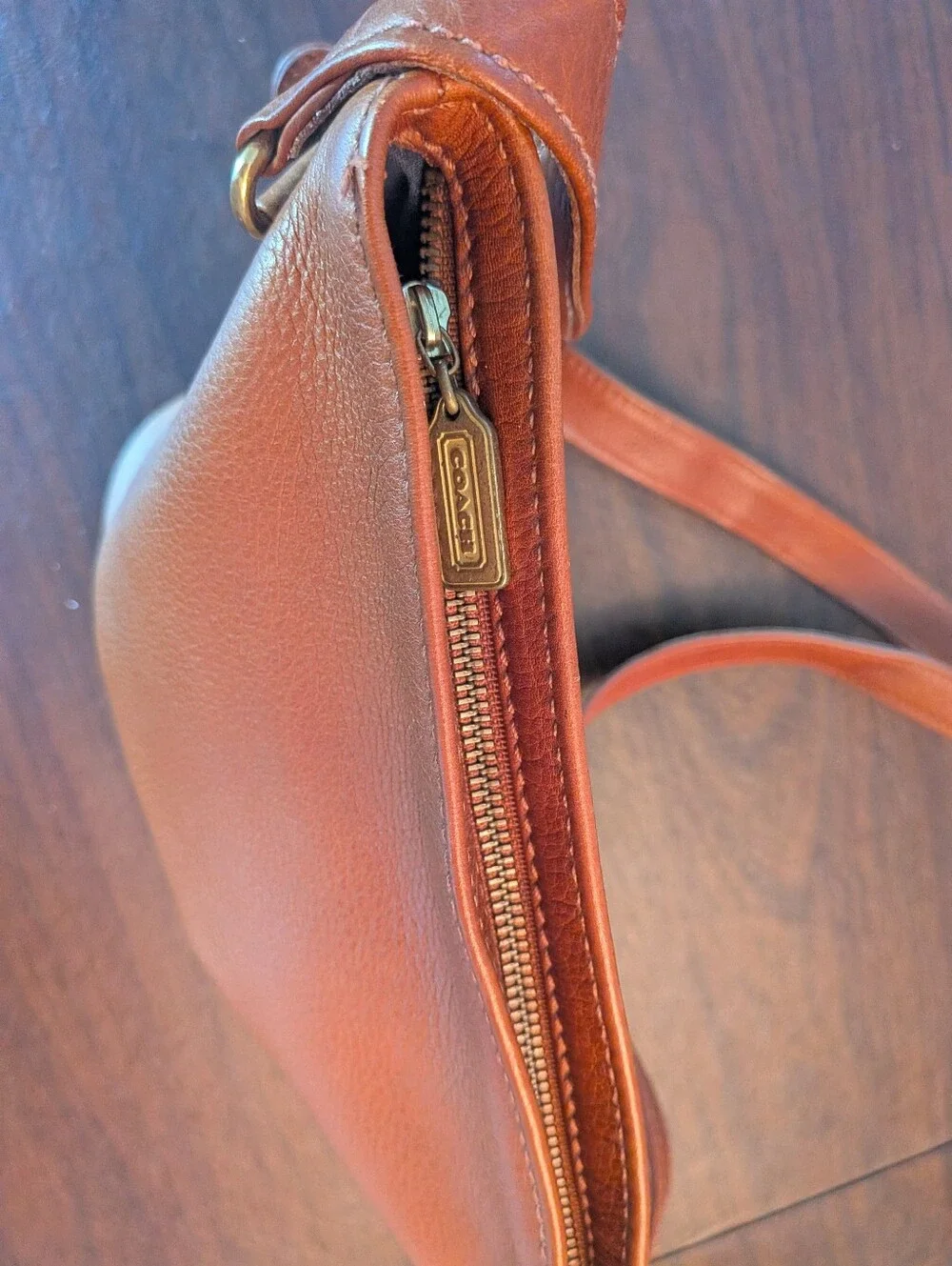 Vintage Coach 1995 Bag No. K5M-4907 Glove Tanned Cow Hide Full Grain Leather